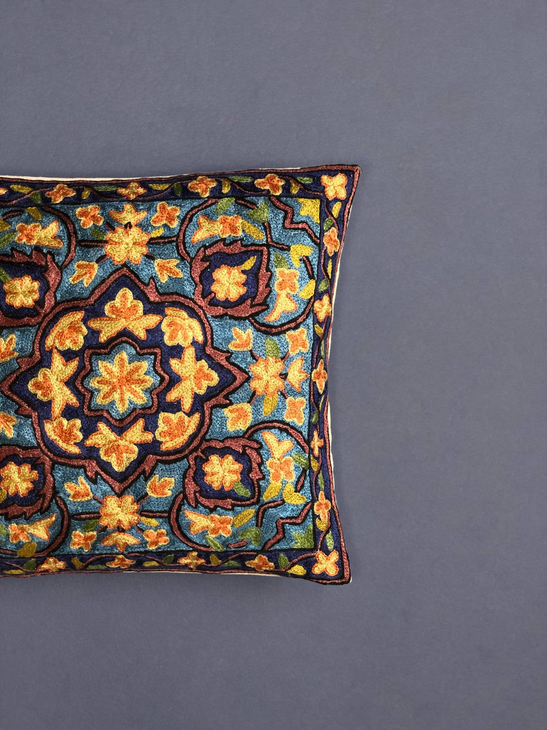 Yemberzal - Cushion Cover