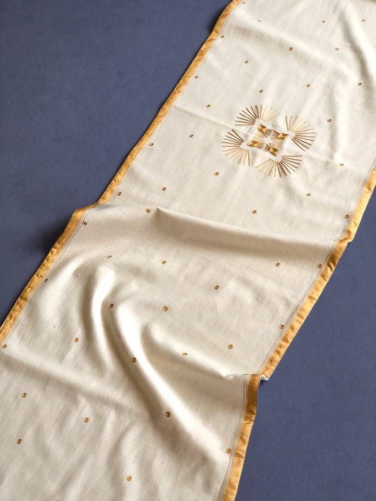 Golden Eye - Table Runner