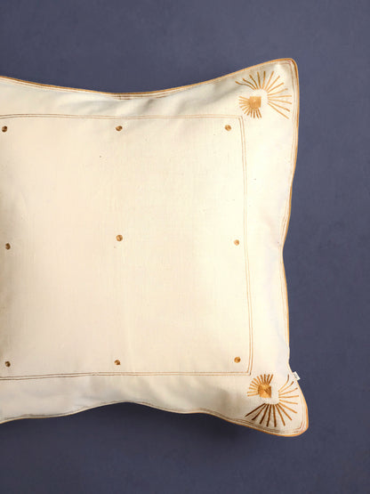 Golden Eye - Cushion Cover