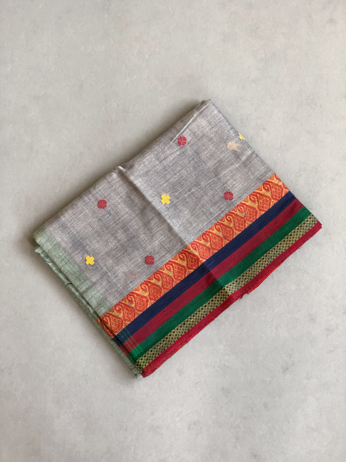 Handwoven Jamdani Saree